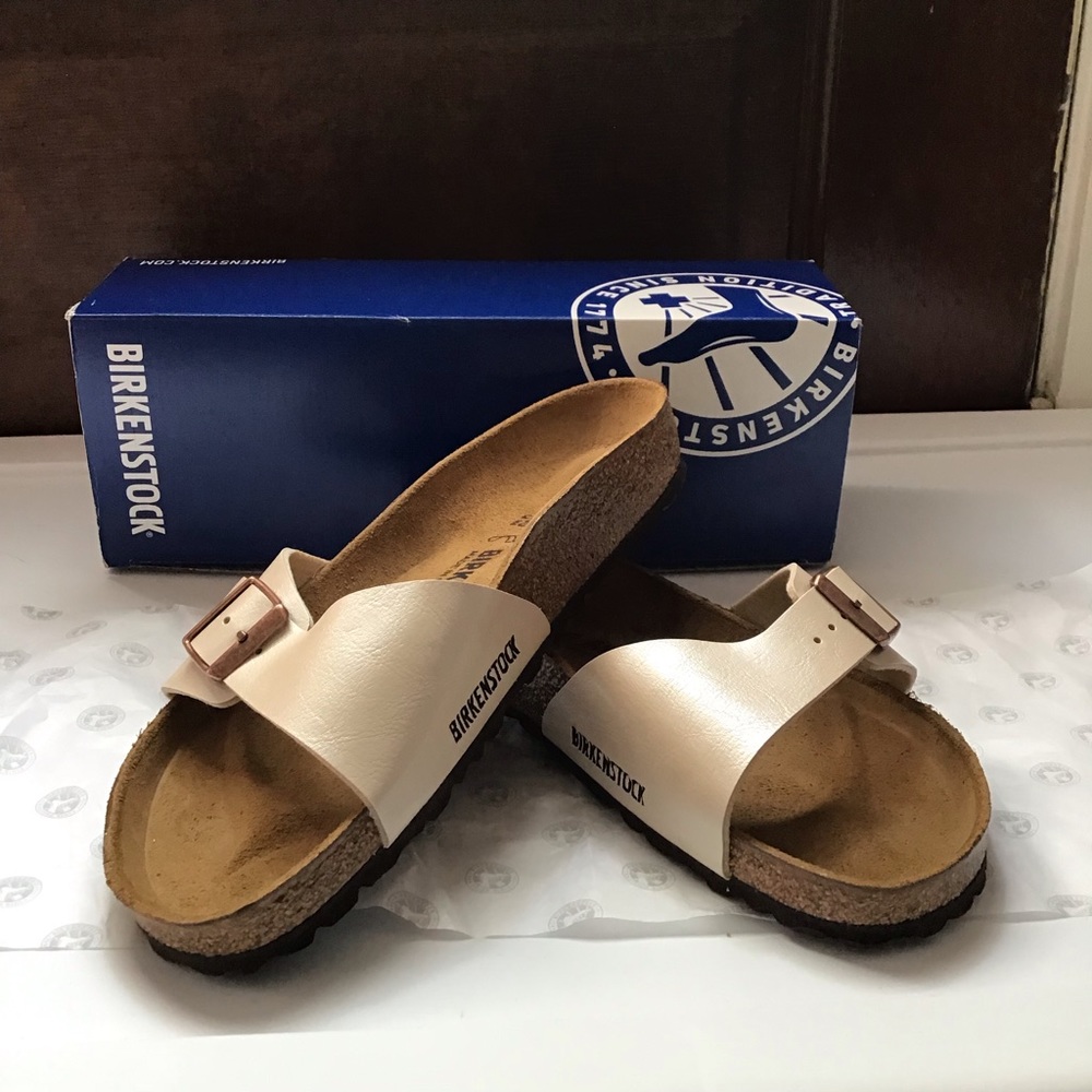 Sz 39 Regular fit pearl white Madrid sandals